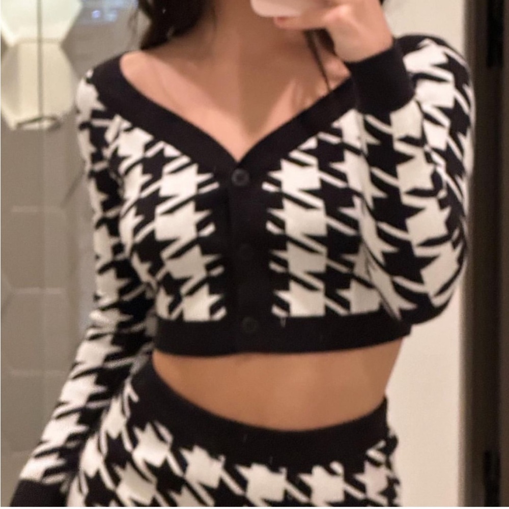 Social Tourist Knit Set